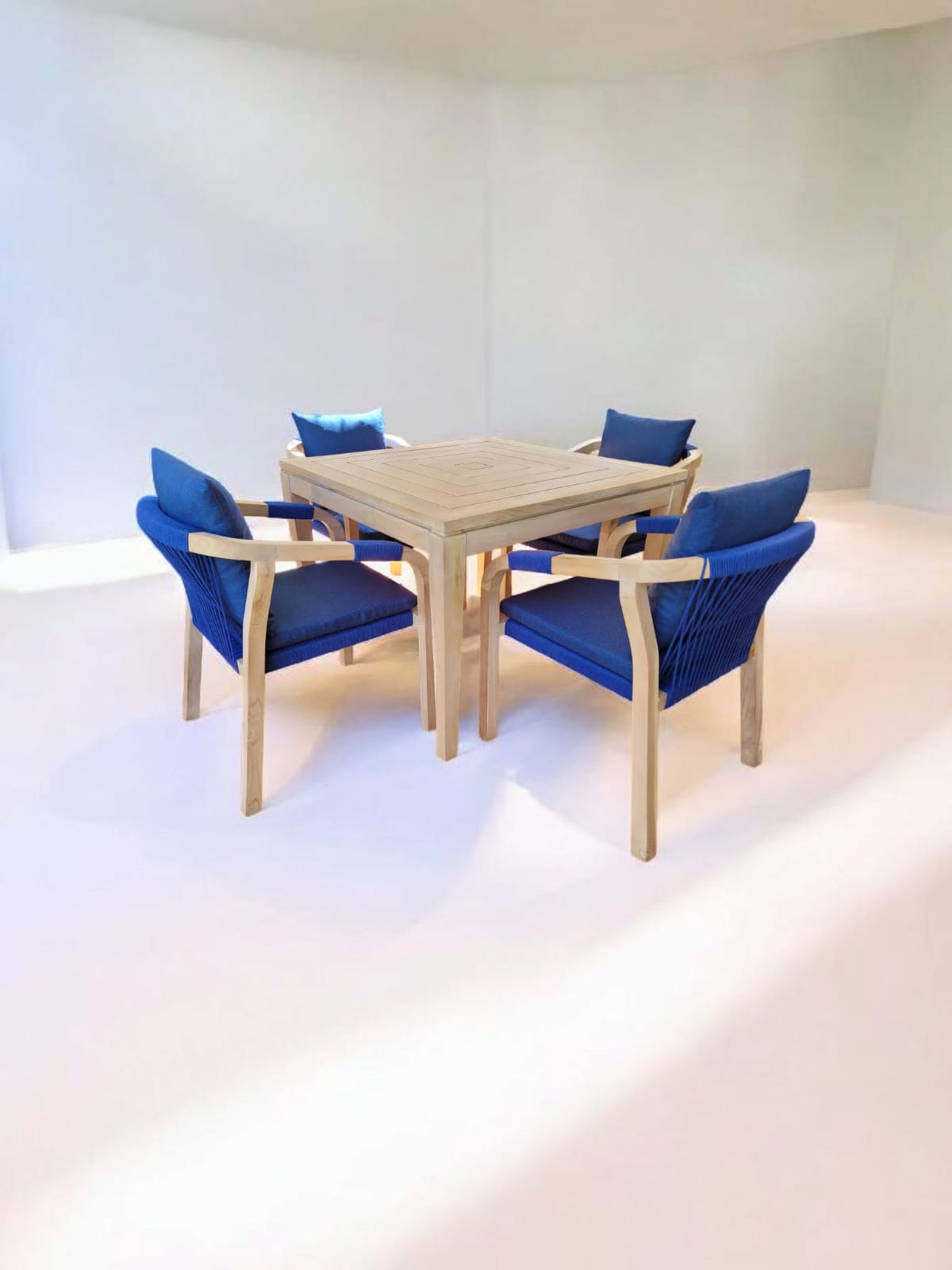 Juego de Comedor SELINA SILVER WHITE